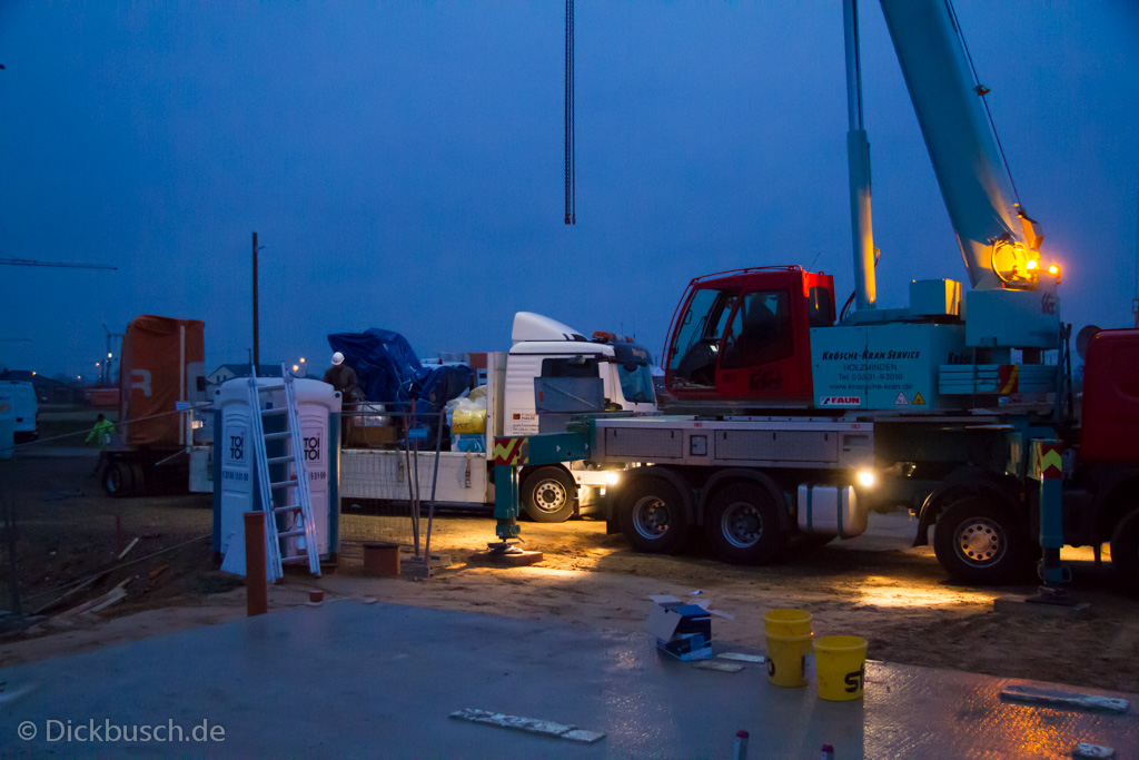 130311064400 MJ  0205