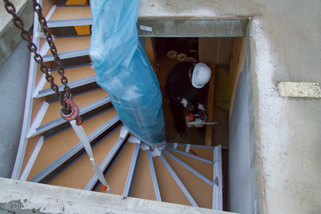 130311071129 MJ  0240