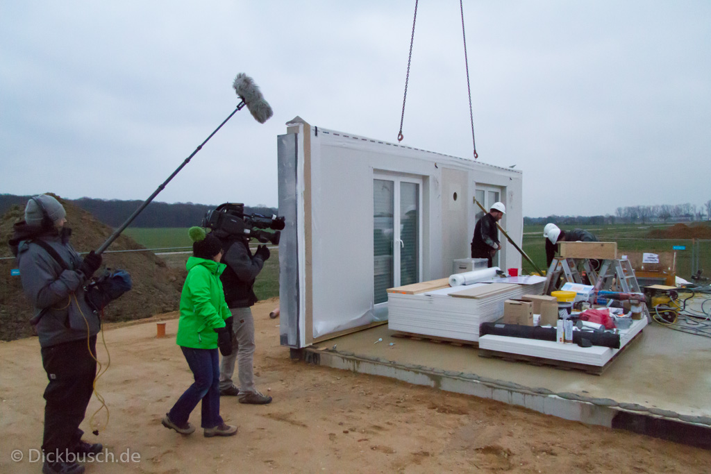 130311072128 MJ  0254