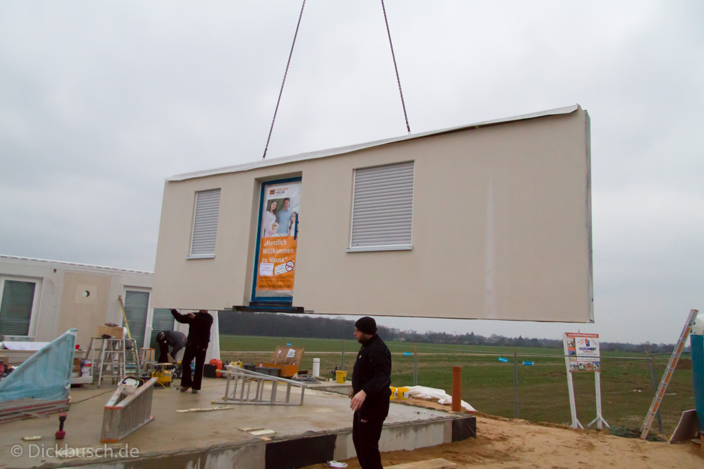 130311073208 MJ  0274