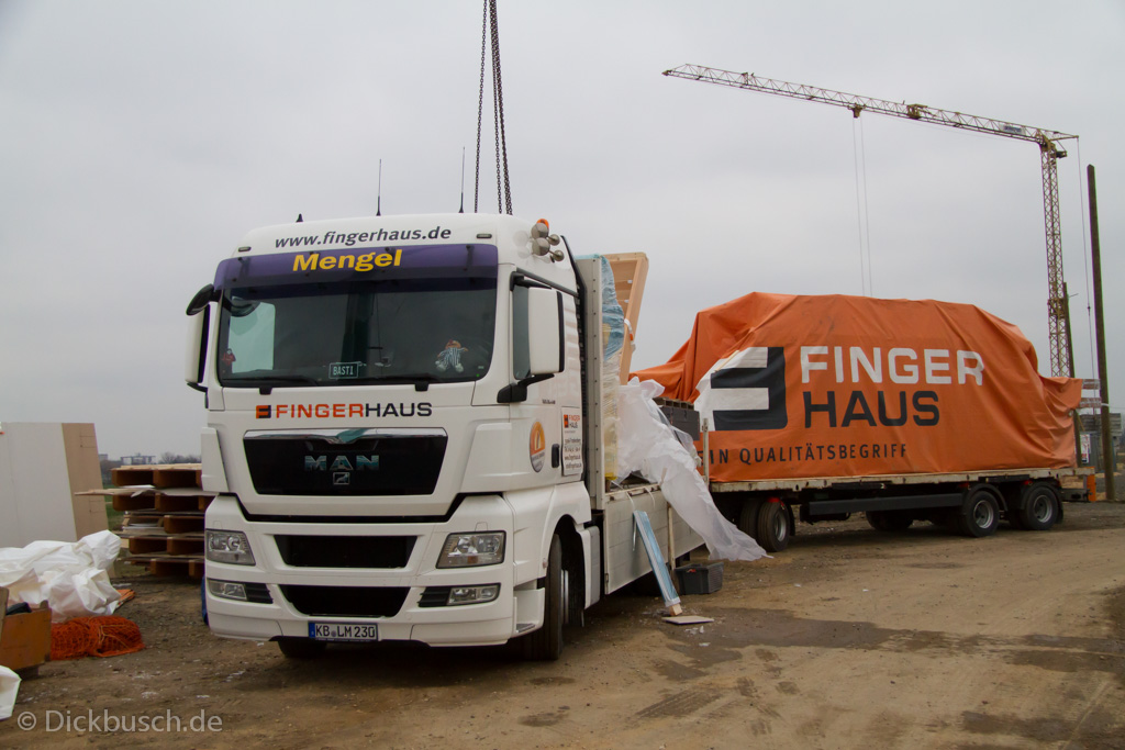 130311102043 MJ  0330