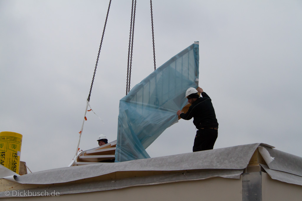 130311102724 MJ  0345