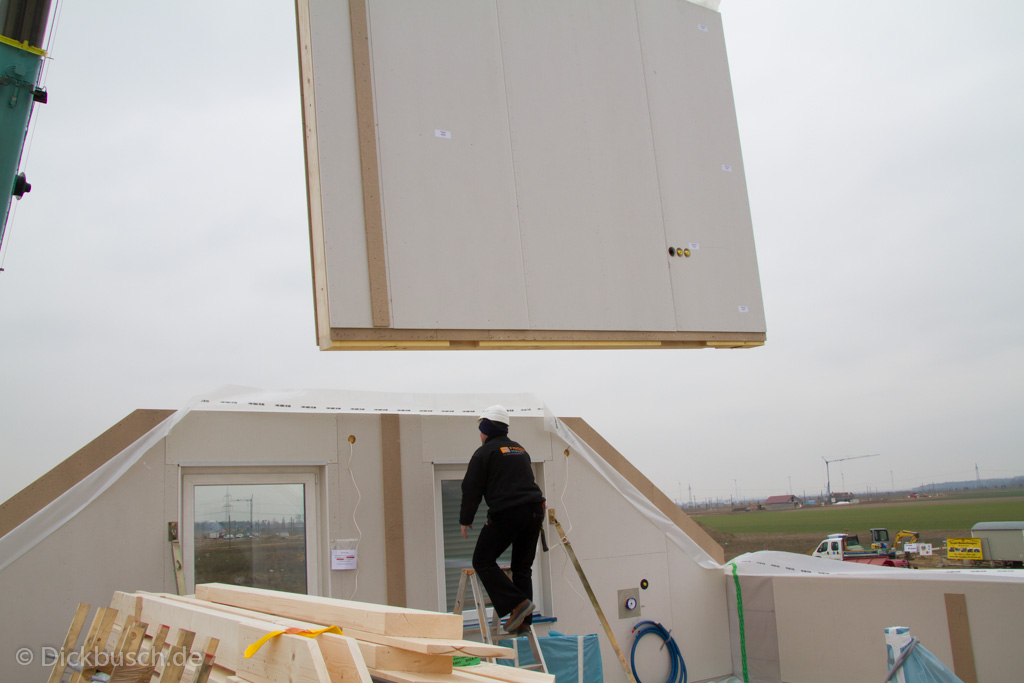 130311122849 MJ  0424