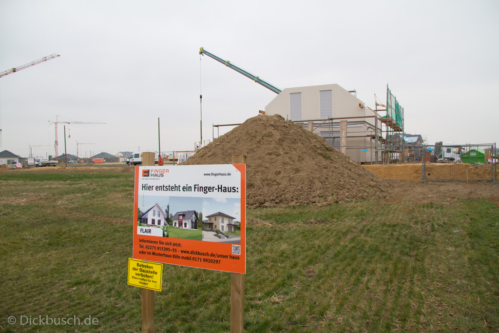 130311131736 MJ  0455