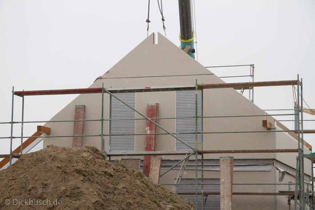 130311135456 MJ  0477