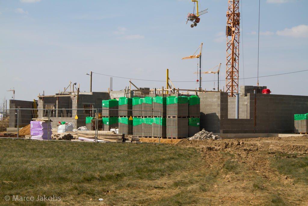 130401131821 MJ  0537