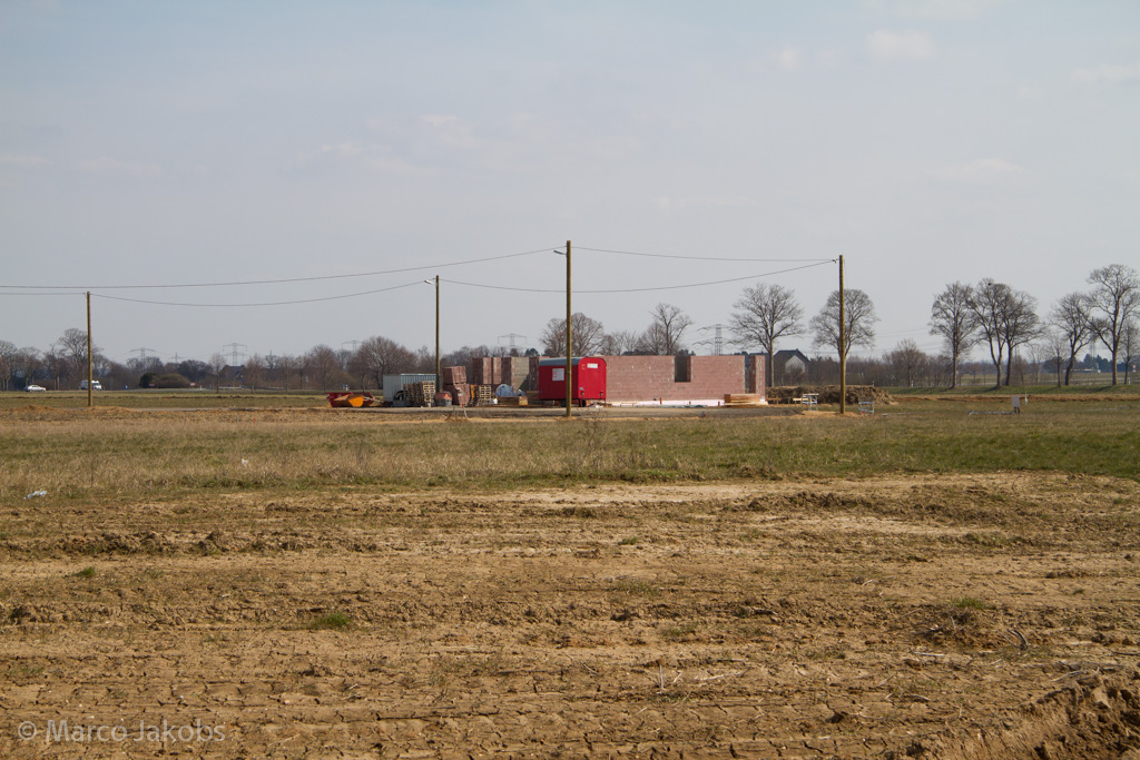 130401133743 MJ  0556