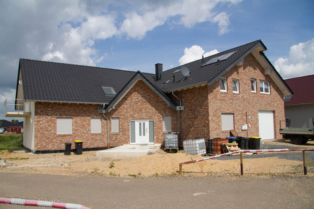 140824120140 MJ  2158