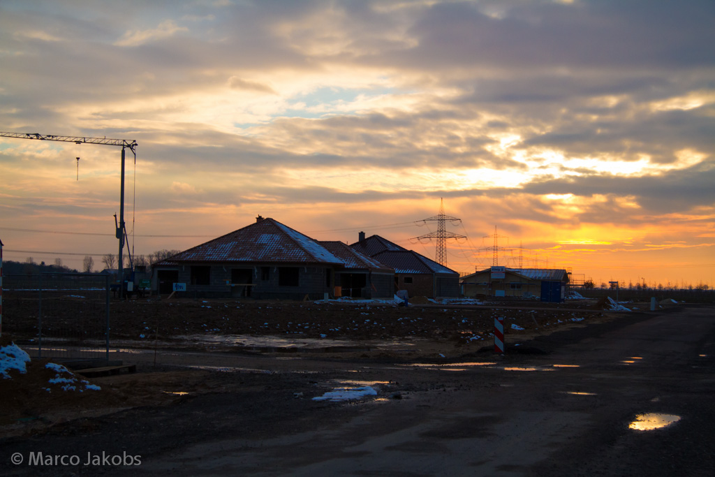 130209180438 MJ  0030