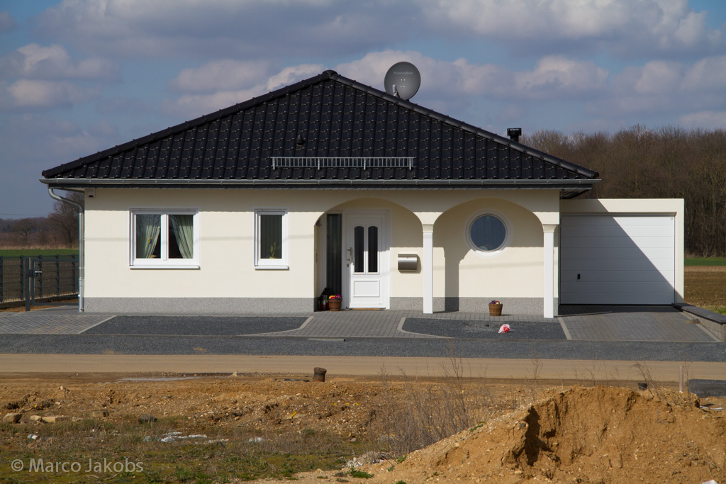 140302125201 MJ  0840