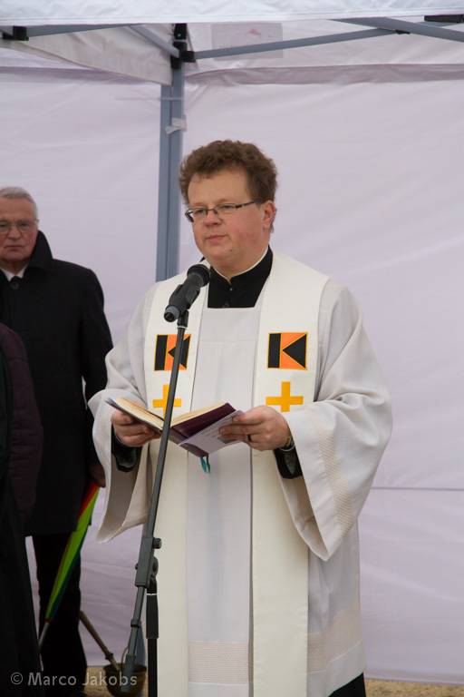 140220161431 MJ  0806