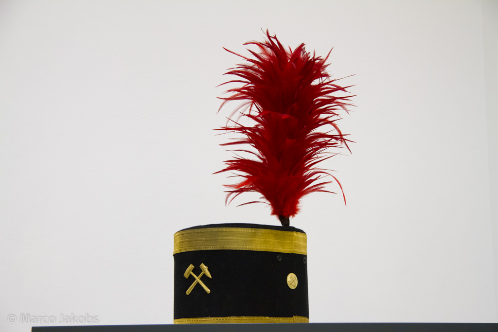 121026191646 MJ  9879